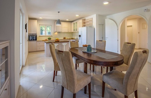 Valdebek Villa | Vila Lotus 13C with private pool and jacuzzi.