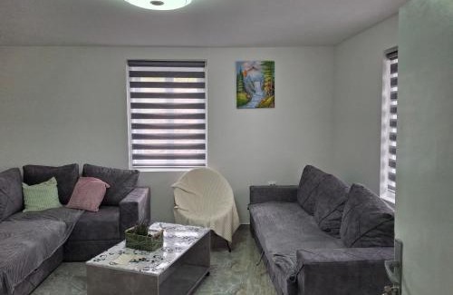 Pirot House | Vila Mir