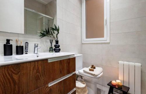 Sant Antoni Apartment | Vili - 2 bedrooms and balcony in Sant Antoni