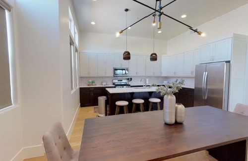 Bloomington Condo | Villa #10 at Bloomington Country Club
