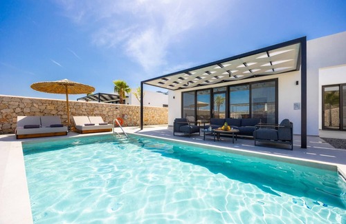 Kolymbia Villa | Villa 11 Satori - Two Bedroom Villa, Sleeps 4