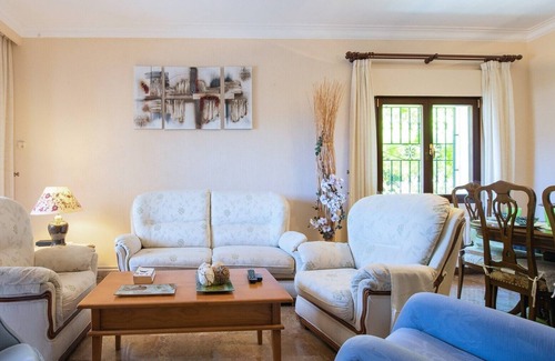 Badia Gran Ski Chalet | Villa 8 pax, private pool, wifi, AACC, next to the sea!