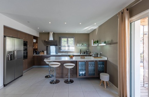 L'Ile-Rousse Villa | Villa Acula - Five Bedroom Villa, Sleeps 10