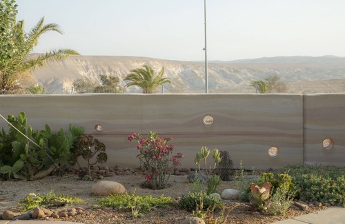 Sde Boker Villa | Villa Adama- Hand Crafted Rammed Earth Villa in Zin Desert
