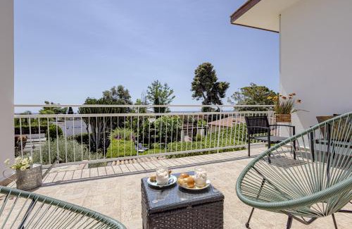 Fontane Bianche Villa | Villa Almarè with pool near the beach