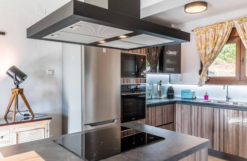 Alikias House | Villa Amaryllis by Kardous