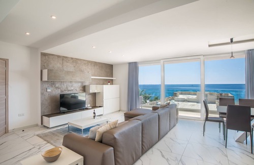 San Tumas Apartment | Villa Apartments with direct sea views and private pool