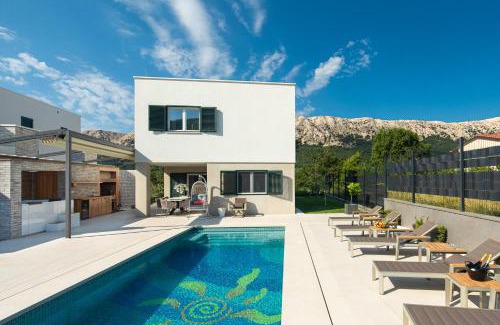 Jurandvor Villa | Villa Aurora