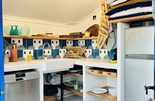 Cap-d'Antibes Villa | Villa Avec Bord de mer Privé sur le cap Dantibes