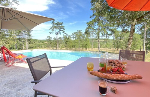 Cenevieres Villa | Villa Avec Piscine Chauffée et vue Imprenable