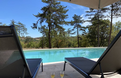 Cenevieres Villa | Villa Avec Piscine Chauffée et vue Imprenable