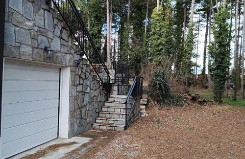 Varosh Villa | Villa Bacchus Upper Gate