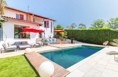Bassussarry House | Villa Basoa - Calme, jardin & piscine à 10 min des plages