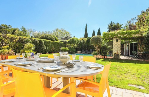 Prado-Perier Villa | Villa 'Bastide Les Oréades' with Private Pool, Wi-Fi and Air Conditioning