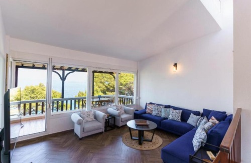Sithonia Villa | villa Blu: Beachfront home with amazing view