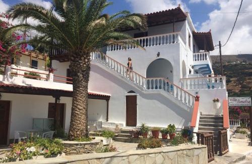 Batsi Bed & Breakfast | Villa Bonatsa Studios