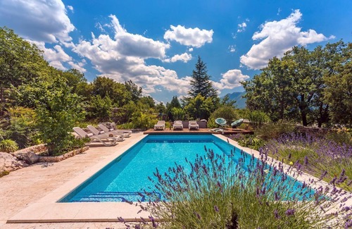 Sestanovac Villa | Villa Bonjo - Two Bedroom Villa, Sleeps 6
