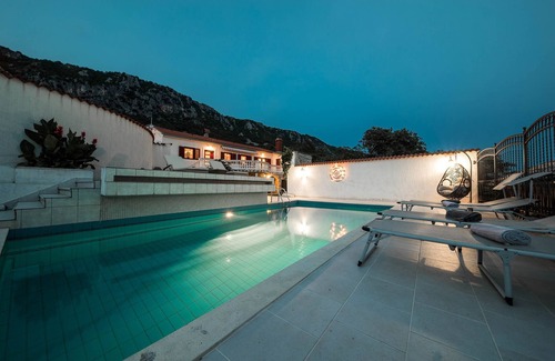 Bribir House | Villa "Bribir", Beautiful villa with pool, garden, barbecue and free Wi-Fi