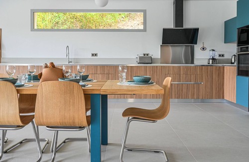 Roquevaire Villa | Villa Brune - Lascours