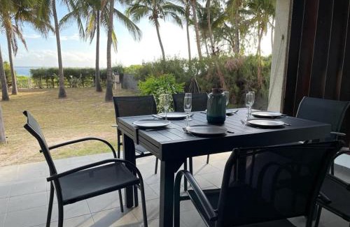 La Saline Les Bains Villa | Villa & Bungalow 'Coco des sables' les pieds dans l'eau