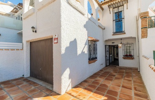 Caleta de Velez Villa | Villa Bungavilla: Charm and Comfort Near the Beach in Caleta de Vélez