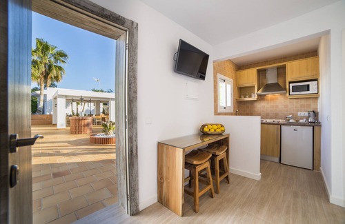 Sant Rafael de Sa Creu Villa | Villa Can Raes