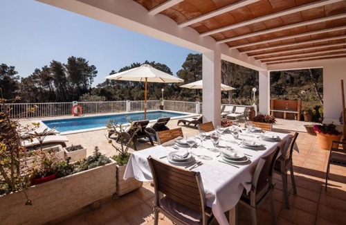 Sant Joan de Labritja Villa | Villa 'Casa Es Socorrat' with Mountain View, Wi-Fi and Air Conditioning