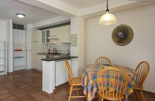 Recco Villa | Villa Calida: A welcoming three-story villa which faces the sun and the sea, with Free WI-FI.