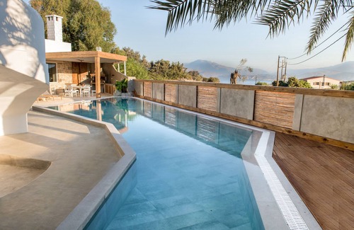 Faistos Villa | Villa Camping with private swimming pool near Komos beach ,Matala