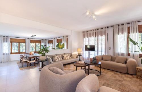 Cunit Villa | Villa Carmen - Peaceful Eco-Luxury with private pool