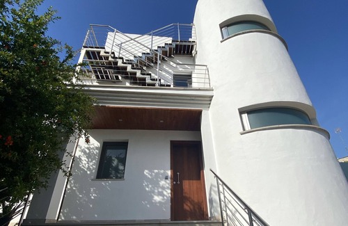 Alcanada Villa | Villa Casa Margarita with sea view