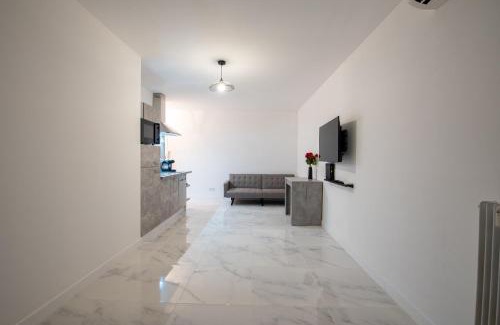 Juan-les-Pins Apartment | VILLA CLIPPER