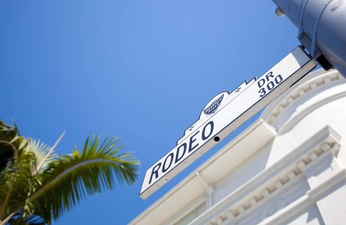 The Flats Villa | Villa Colette by LuxJB 🏆 Beverly Hills Flats Mansion 🏆 Sleeps 18 🏆 11 Bed