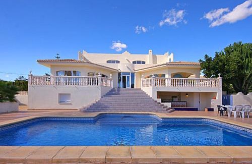 Urbanizacion La Mandarina Villa | Villa Cora by Aguilarent