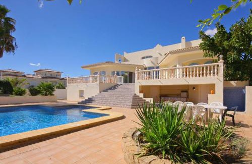 Urbanizacion La Mandarina Villa | Villa Cora by Aguilarent