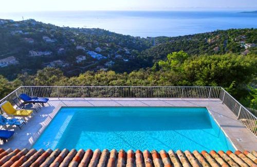 Les Issambres Villa | Villa Crystal River, piscine privée & vue mer sur Golfe de Saint Tropez
