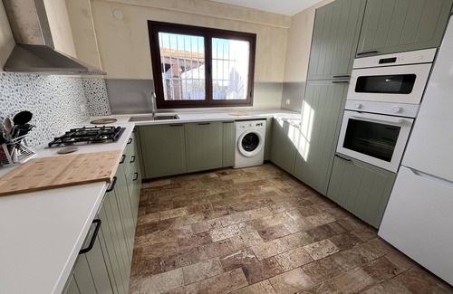 Lucena House | Villa Domínguez - Typical Andalusian farmhouse (Wi-Fi,BBQ, swimmingpool,relax)