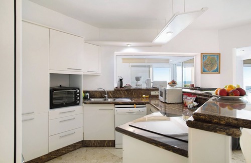 Playa del Ingles Villa | Villa ‘Dunas Maspalomas’ with DUNE and Sea views, Pool, Garden & Wi-Fi