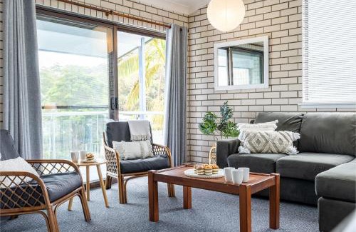 Nelson Bay Apartment | Villa Ellisa 5 10 Columbia Cl stunning unit with stunning views