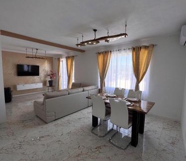 Mrzenci Villa | Villa Enigma