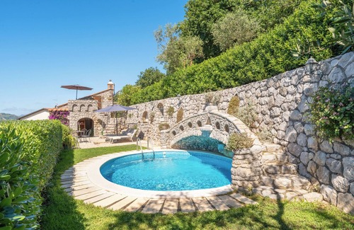 Sant'Agata sui Due Golfi Villa | Villa Esposito - Rustic Family Home with Sea View