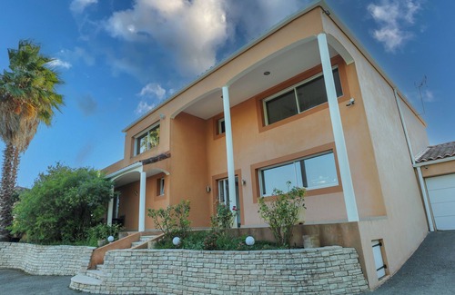 Rognac Villa | Villa Exotique, Luxueux, Piscine, Calme, Parking