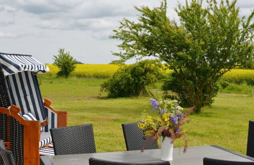 Trent House | Villa Fasan - Cozy thatched house on the edge of the nature reserve