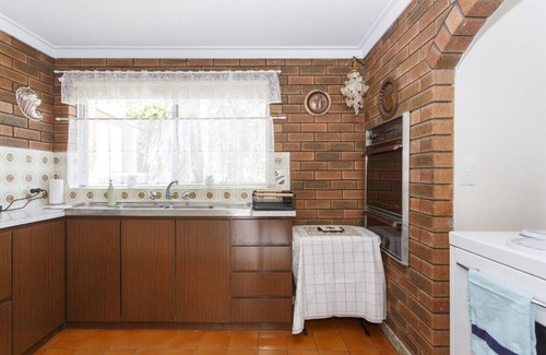South Fremantle House | Villa Fiore- South Fremantle Retro Style