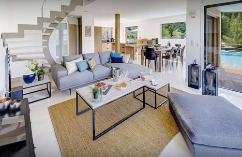 Talloires-Montmin Villa | Villa Flying Dragon - luxury stay for 8 in Lake Annecy, pool - OVO Network