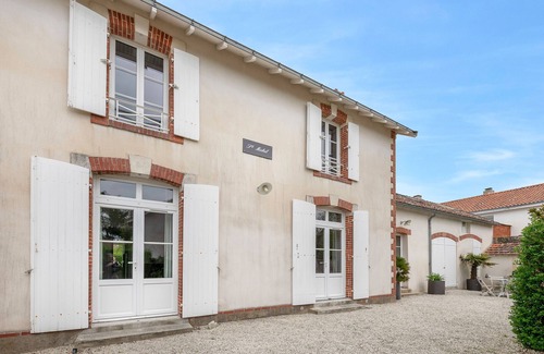 Prefailles Ski Chalet | Villa for 7 adults, 1 child, 400m from the sea