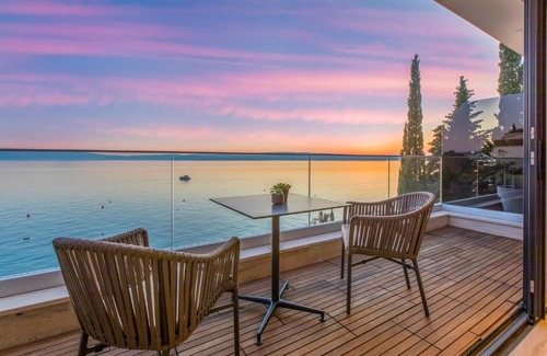 Selce Apartment | VILLA FRAN - DELUXE SEA VIEW SUITE with balcony and private terrace # 2