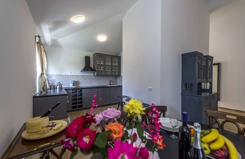 Farini Villa | Villa Gardenia represents an ideal combination of comfort, privacy, home warmth