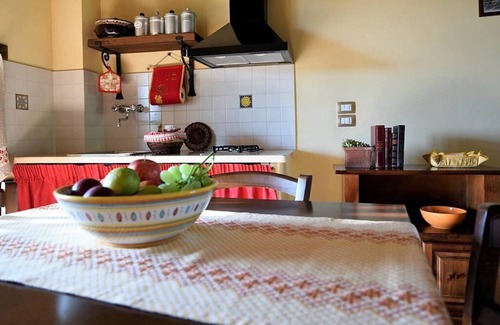 Paciano Villa | Villa Gervasa: A characteristic and welcoming three-story villa situated in a quiet location, a few minutes from the town center, with Free WI-FI.