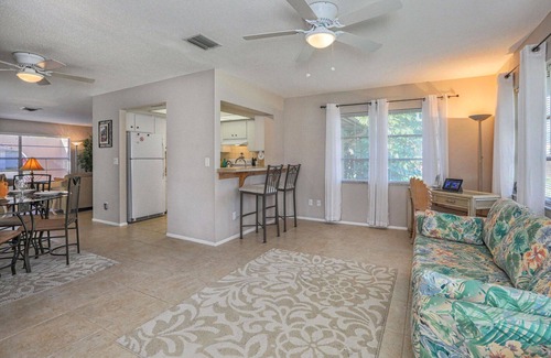 Venice Gardens House | Villa Grande - Spacious Tropical Home - Triple Lot Fenced Yard!